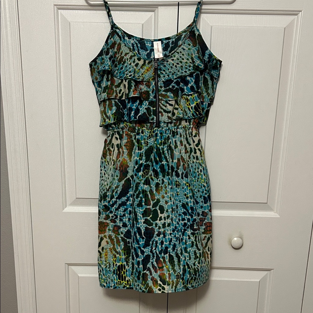 No Boundaries Blue and Green Patterned Mini Dress. Zip up ruffle front. Size M